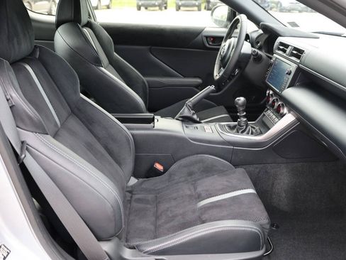 Used 2025 Toyota GR86 Premium w/ Performance Package RWD image 15