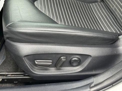 Used 2024 Toyota Camry SE image 16