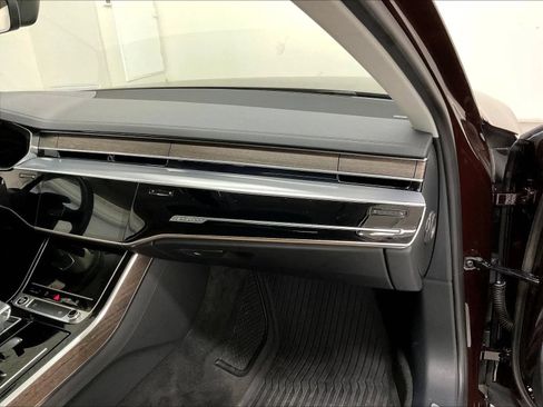 Used 2021 Audi A8 L 3.0T AWD/4WD image 11