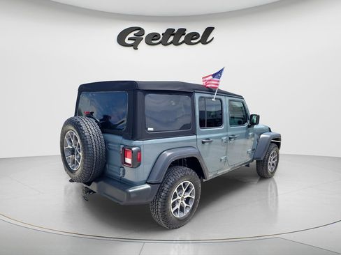 Used 2024 Jeep Wrangler Unlimited Sport AWD/4WD image 5
