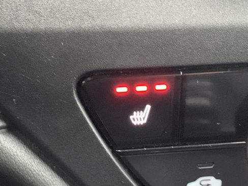 Used 2023 Honda Accord EX image 23