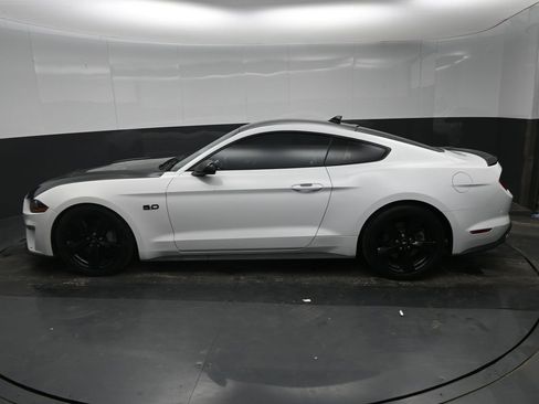Used 2022 Ford Mustang GT w/ Black Accent Package RWD image 20
