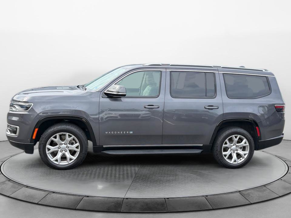 Used 2022 Jeep Wagoneer Series II AWD/4WD image 4