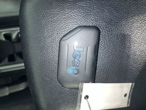 Used 2022 Jeep Gladiator Sport AWD/4WD image 24