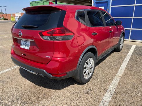 Used 2017 Nissan Rogue S AWD/4WD image 15