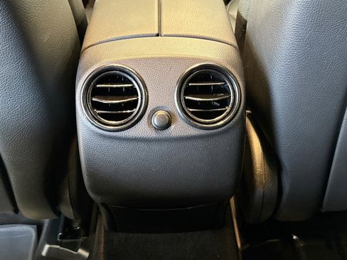 Used 2019 Mercedes-Benz GLC 300 image 24