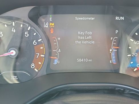 Used 2024 Jeep Compass Latitude AWD/4WD image 10