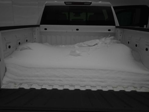 New 2026 GMC Sierra 1500 SLE w/ Preferred Package AWD/4WD image 13