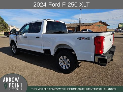 Used 2024 Ford F250 XLT image 8