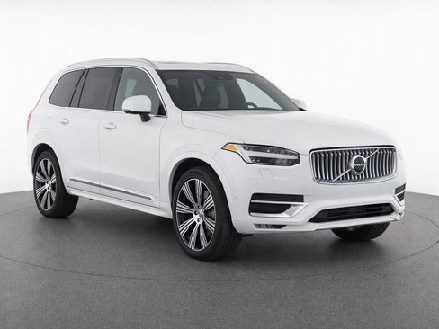 Used 2023 Volvo XC90 B6 Ultimate w/ Protection Package Premier AWD/4WD image 2