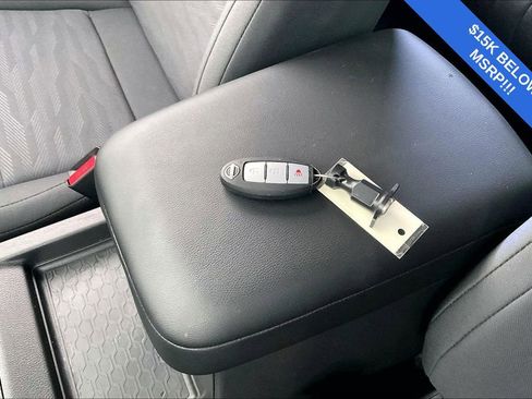 Used 2025 Nissan Frontier S image 14