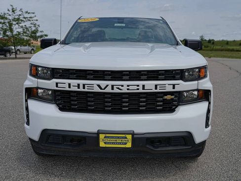 Used 2020 Chevrolet Silverado 1500 Custom w/ Trailering Package AWD/4WD image 2