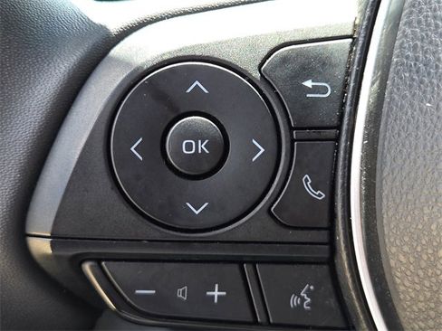 Used 2023 Toyota Corolla SE image 25