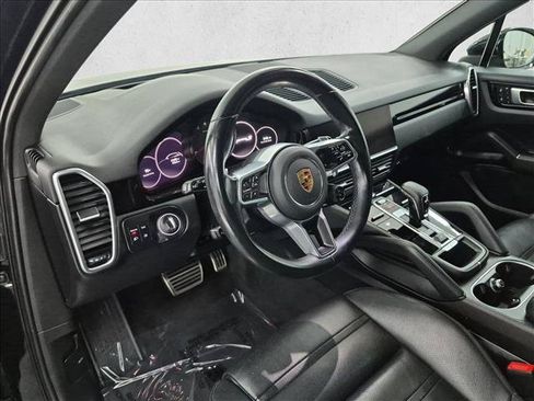 Used 2022 Porsche Cayenne S AWD/4WD image 10
