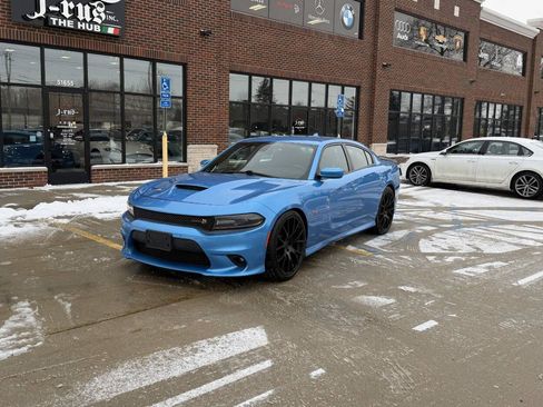 Used 2018 Dodge Charger R/T Scat Pack w/ Driver Confidence Group image 2