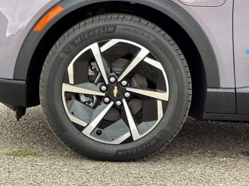 New 2026 Chevrolet Equinox EV LT image 25