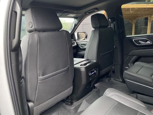 Used 2023 Chevrolet Tahoe LT w/ Luxury Package AWD/4WD image 15