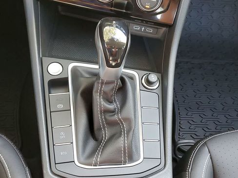 Used 2023 Volkswagen Jetta SE FWD image 25