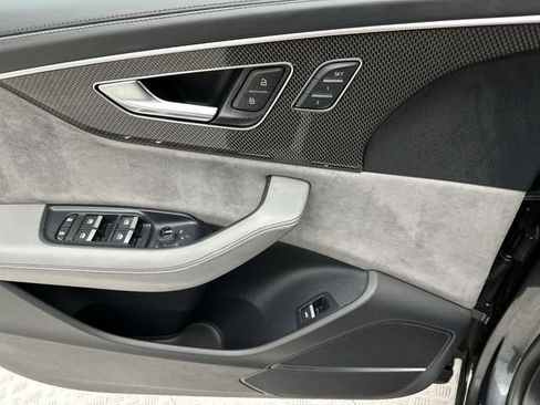 Used 2021 Audi SQ8 Prestige image 13
