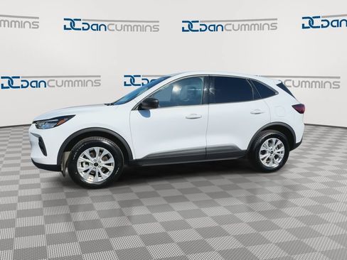 Used 2025 Ford Escape Active AWD/4WD image 5