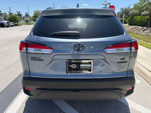 Used 2024 Toyota Corolla Cross AWD Hybrid image 4
