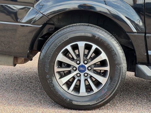 Used 2016 Ford Expedition EL XLT image 18