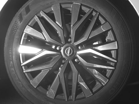 Used 2025 Nissan Altima 2.5 SV image 13