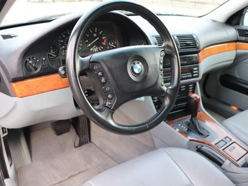 Used 2002 BMW 530i Sedan image 22
