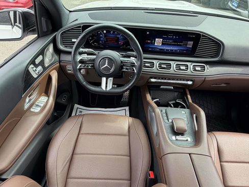 Used 2024 Mercedes-Benz GLS 450 4MATIC image 18