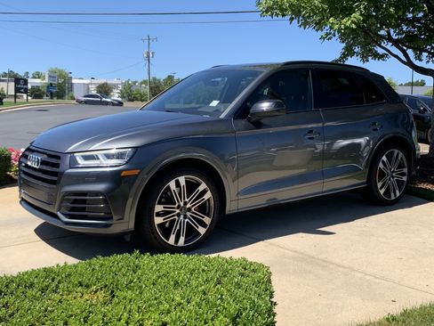 Used 2019 Audi SQ5 Premium Plus w/ Premium Plus Package AWD/4WD image 5