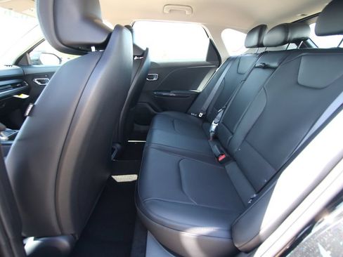 New 2026 Kia K4 EX FWD image 7