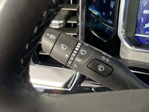 Used 2022 Chevrolet Silverado 1500 LT AWD/4WD image 18