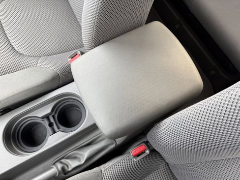 Used 2020 Nissan Frontier SV w/ Midnight Edition Floor Mats image 26