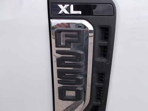 Used 2024 Ford F250 XL w/ 360-Degree Camera Package image 35