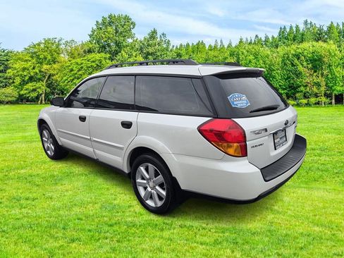 Used 2007 Subaru Outback 2.5i AWD/4WD image 6