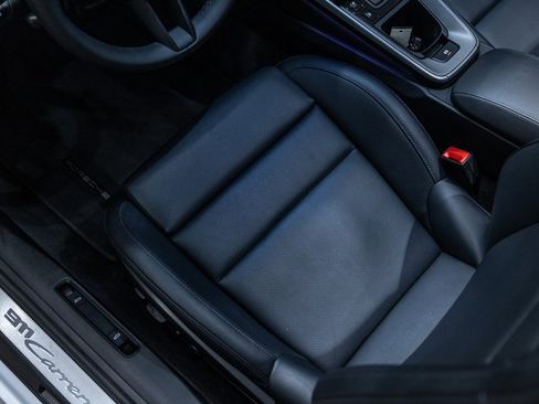 Used 2024 Porsche 911 Carrera w/ Premium Package image 26