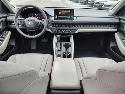 Certified 2023 Honda Accord EX image 8