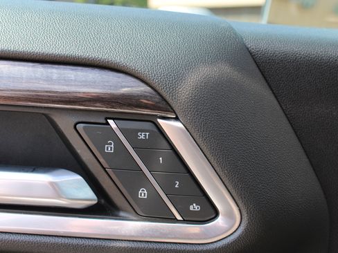 Used 2022 Chevrolet Silverado 1500 LTZ image 23