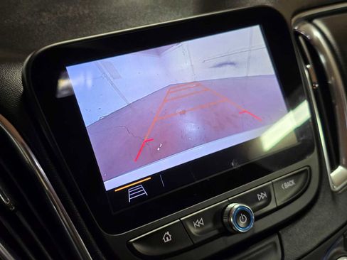 Used 2020 Chevrolet Malibu Premier image 33