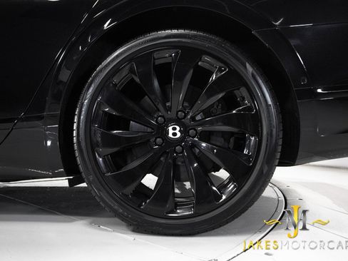 Used 2023 Bentley Flying Spur Azure image 69