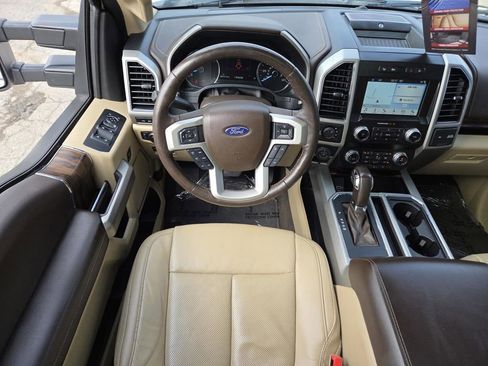 Used 2019 Ford F150 Lariat w/ Equipment Group 502A Luxury image 27