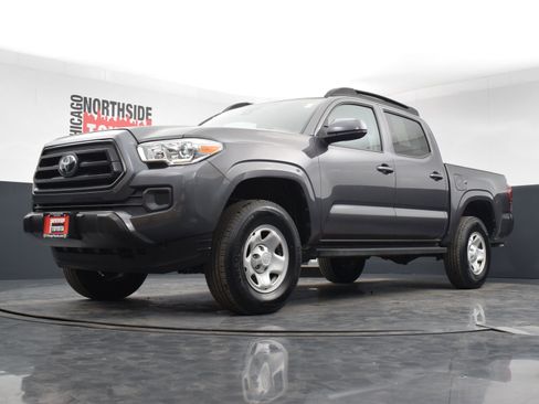 Used 2021 Toyota Tacoma SR image 32