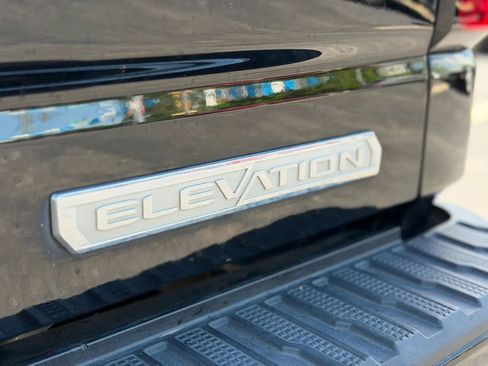 Used 2022 GMC Sierra 1500 Elevation image 8