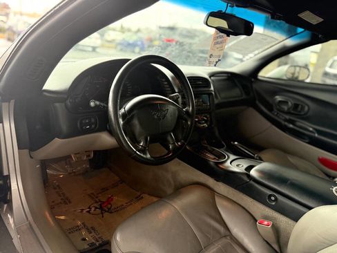 Used 1998 Chevrolet Corvette Coupe image 24