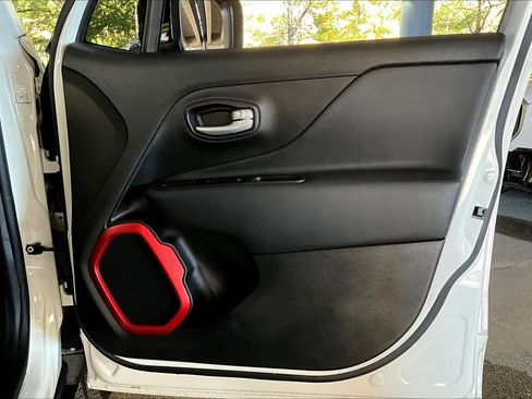 Used 2023 Jeep Renegade Trailhawk image 45