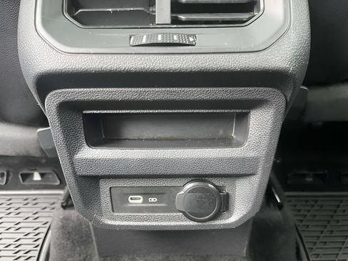 Used 2024 Volkswagen Tiguan SE R-Line FWD image 20