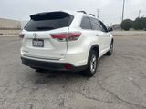 Used 2015 Toyota Highlander LE image 5