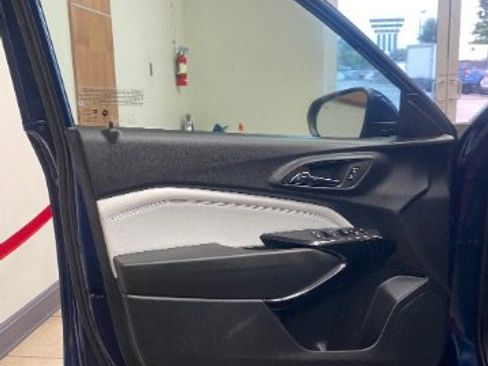 Used 2024 Chevrolet Trax LT w/ Driver Confidence Package image 11