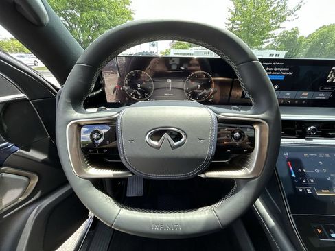 Certified 2026 INFINITI QX80 4WD image 18