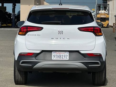 Used 2025 Buick Encore GX Preferred FWD image 7
